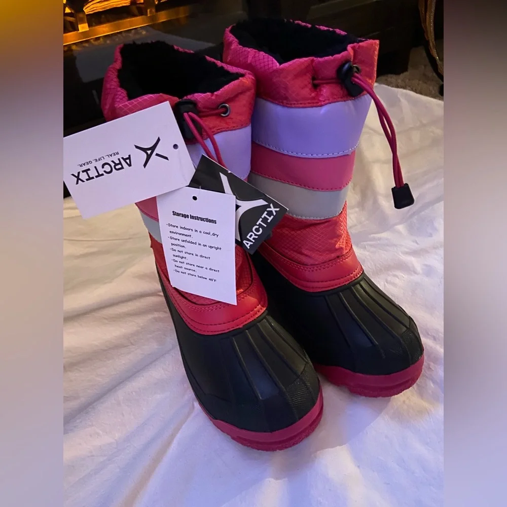 NWT❄️Arctix Kids Warm Fun Boots Sz-5 or Sz-7(Adult Women) Winter Snow/Cold Boots